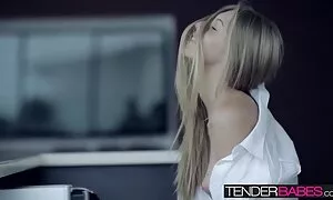 Tyran इंग्लिश सेक्सी वीडियो एचडी फुल मूवी रिचर्ड